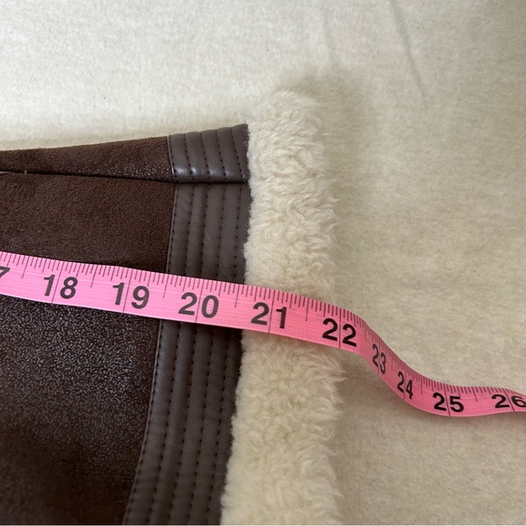 Abercrombie and Fitch Faux suede Brown cozy lined bomber jacket size s - Picture 9 of 9